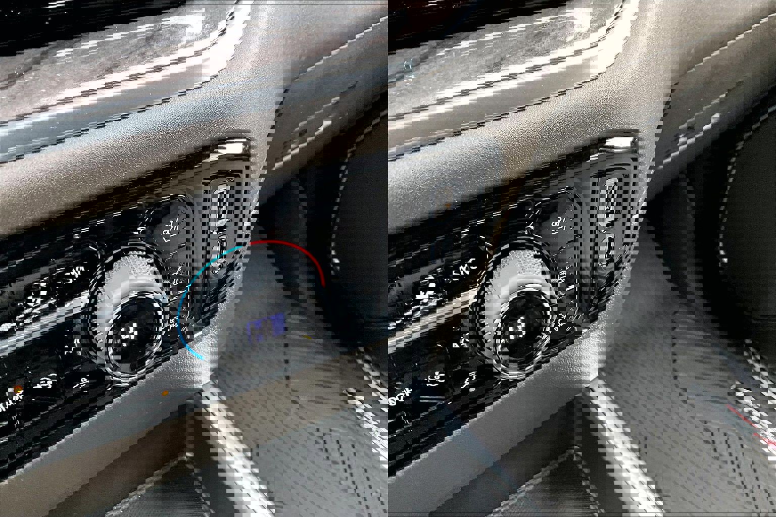 Used 2024 Chevrolet Silverado 1500 LTZ image 29