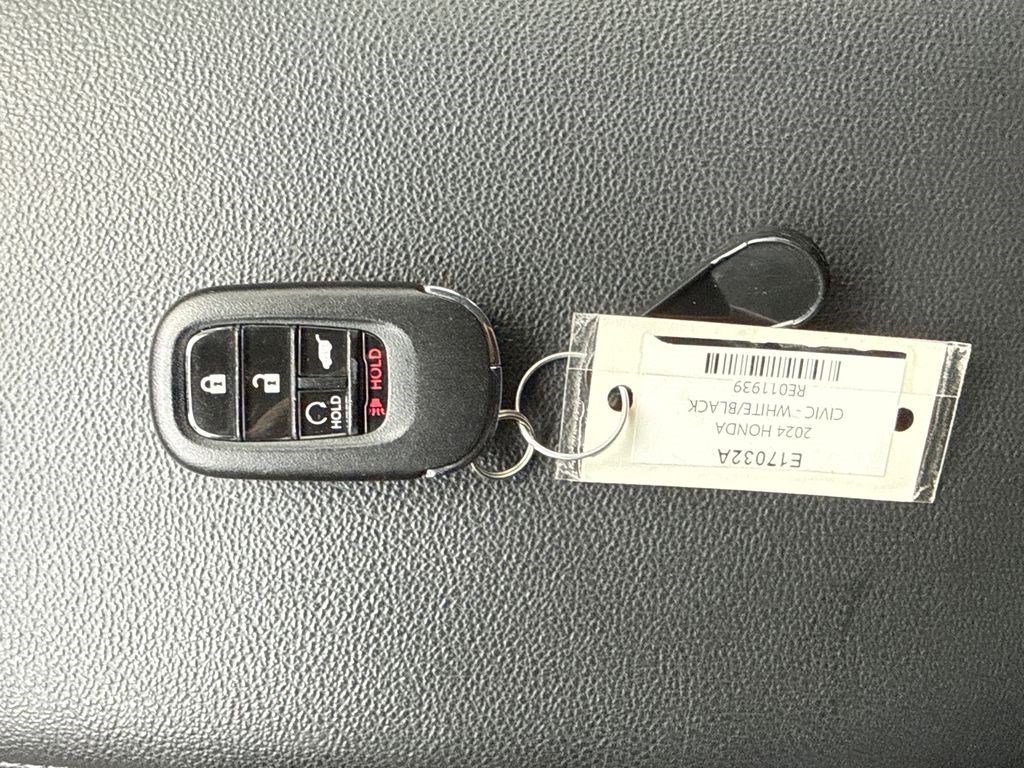 Certified 2024 Honda Civic EX-L image 4