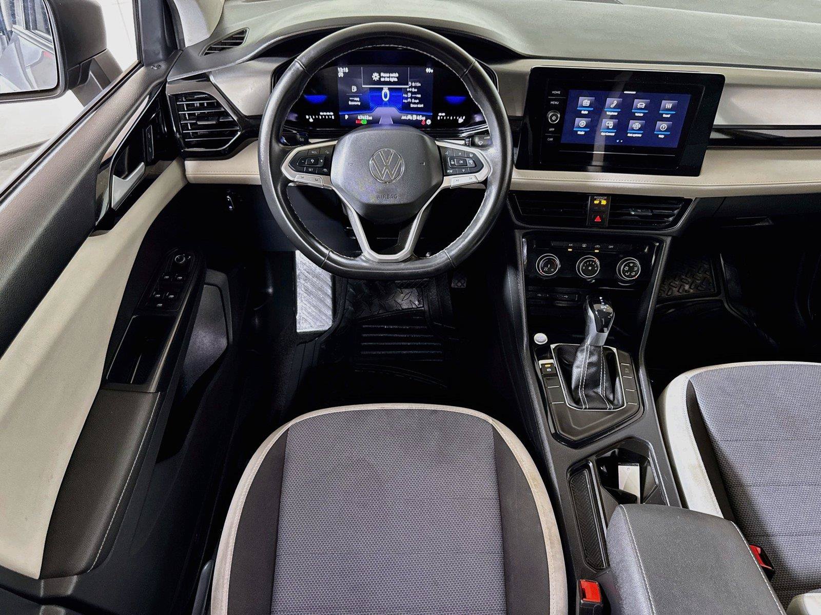Used 2025 Volkswagen Taos S FWD image 18