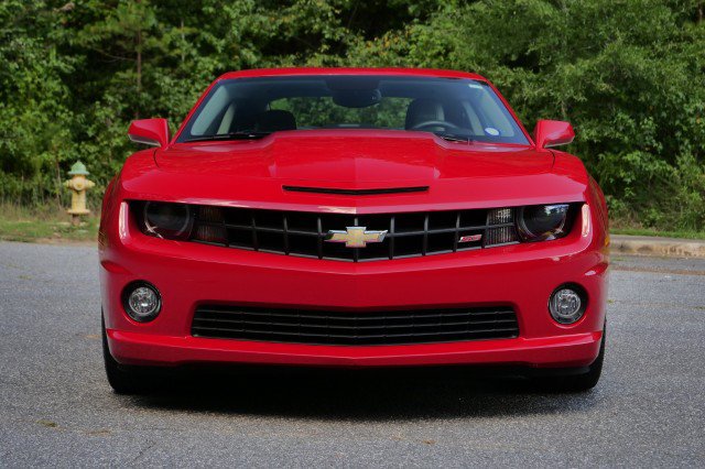 Used 2010 Chevrolet Camaro SS w/ RS Package RWD image 3
