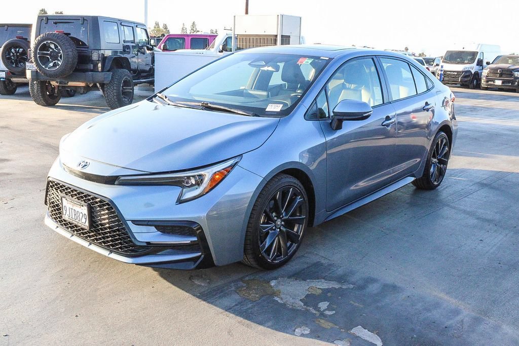 Used 2024 Toyota Corolla XSE FWD image 4