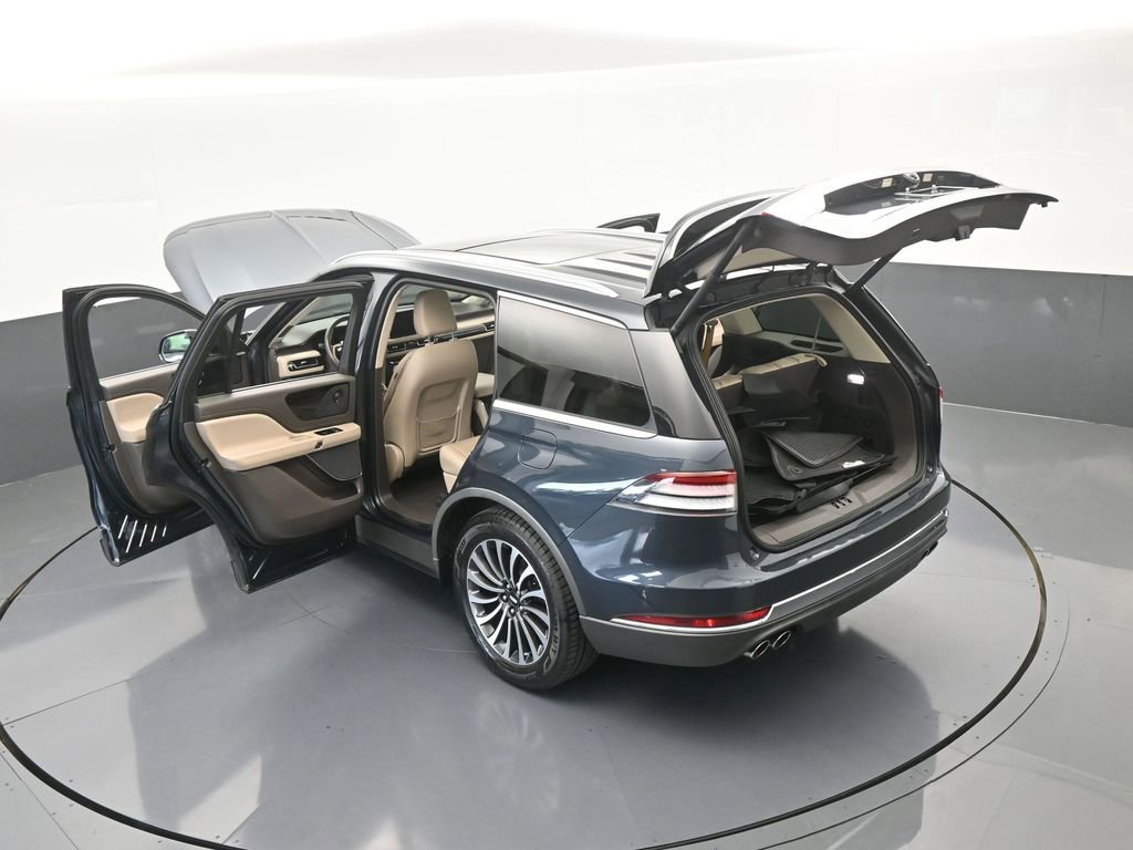 Used 2022 Lincoln Aviator Reserve w/ Elements Package Plus image 77