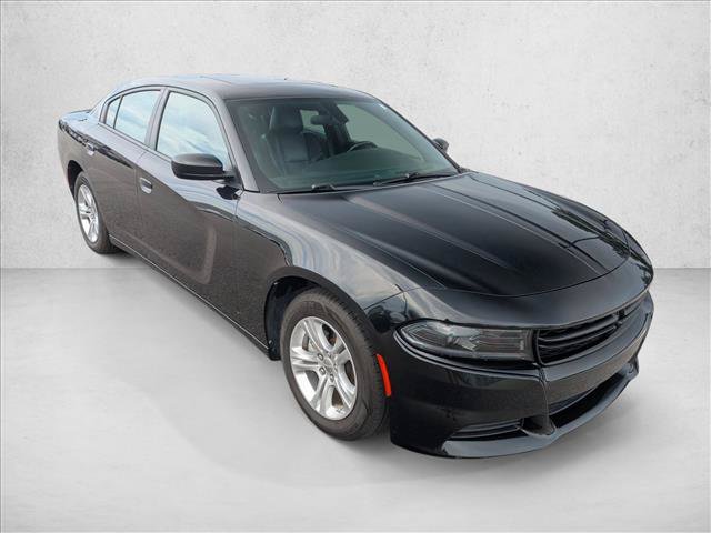 Used 2022 Dodge Charger SXT w/ Leather Interior Group RWD image 3