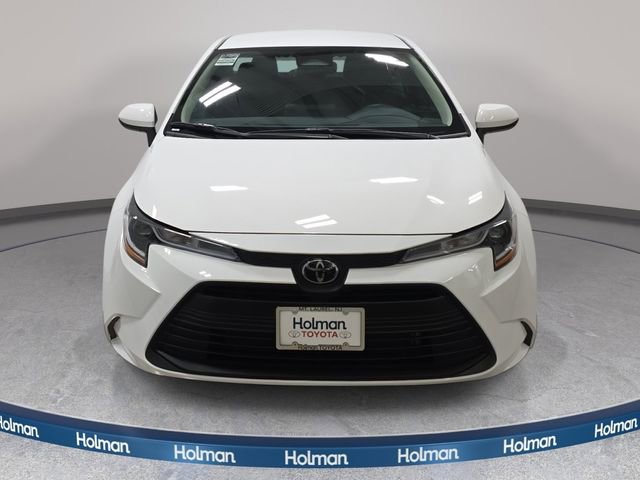 Certified 2025 Toyota Corolla LE FWD image 2