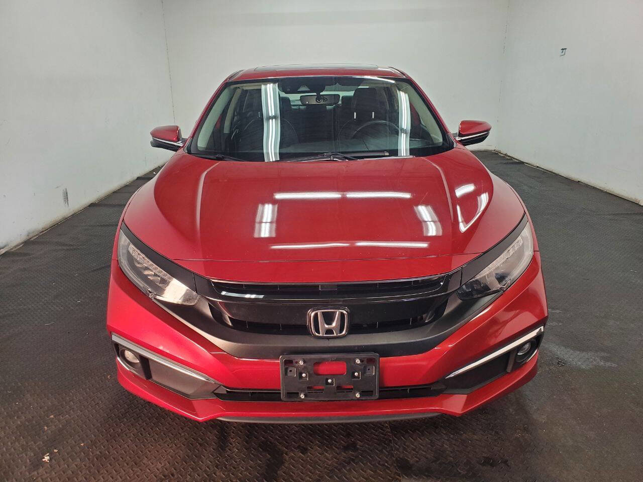 Used 2019 Honda Civic Touring image 2
