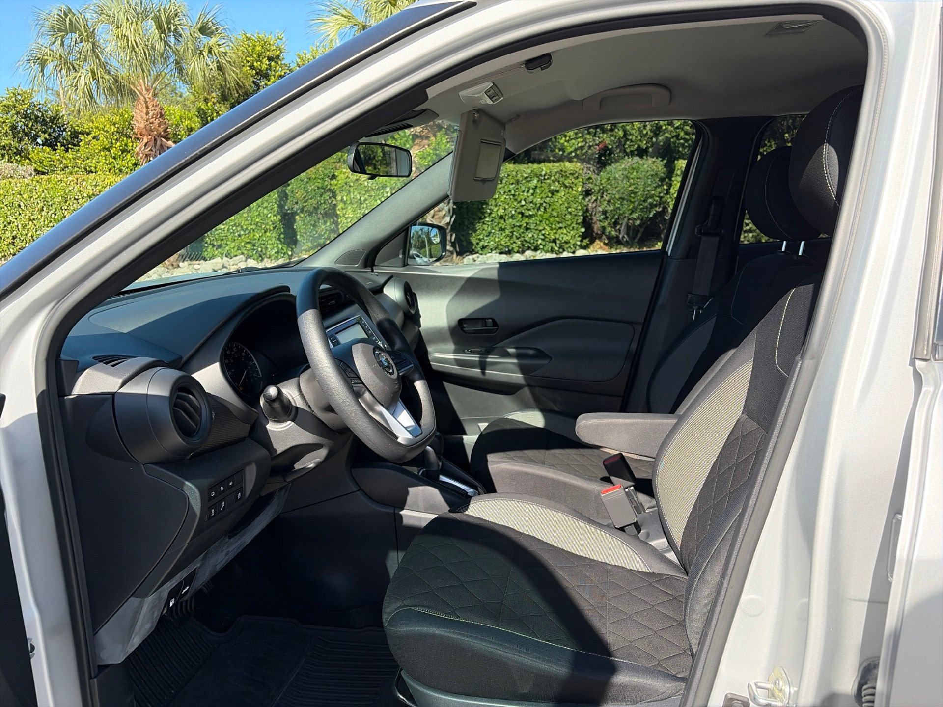 Used 2020 Nissan Kicks S FWD image 23