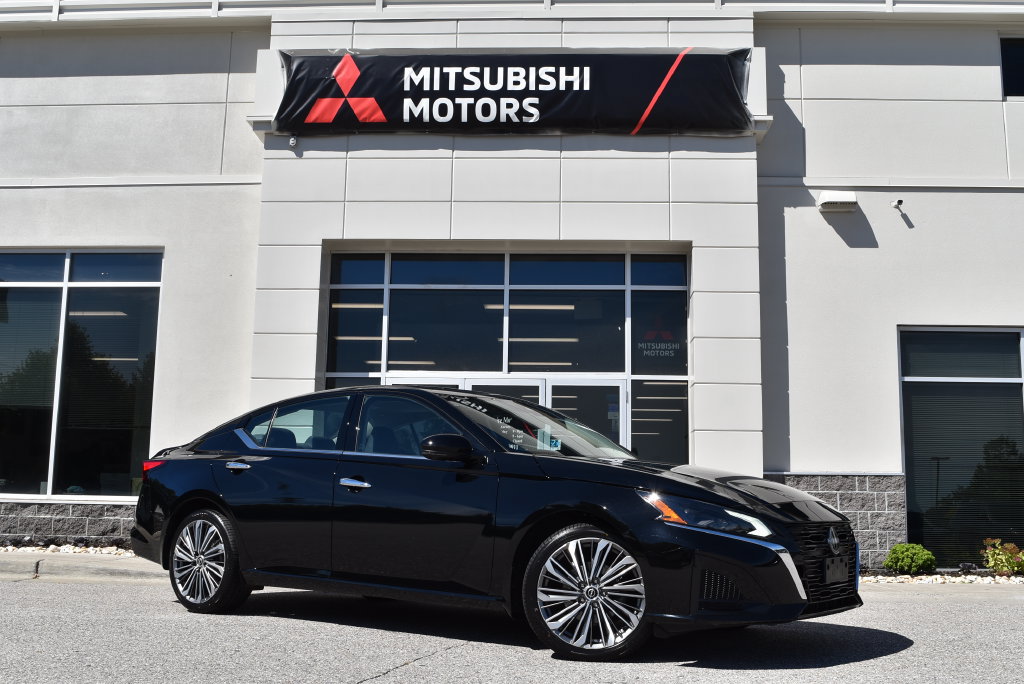 Used 2023 Nissan Altima 2.5 SL