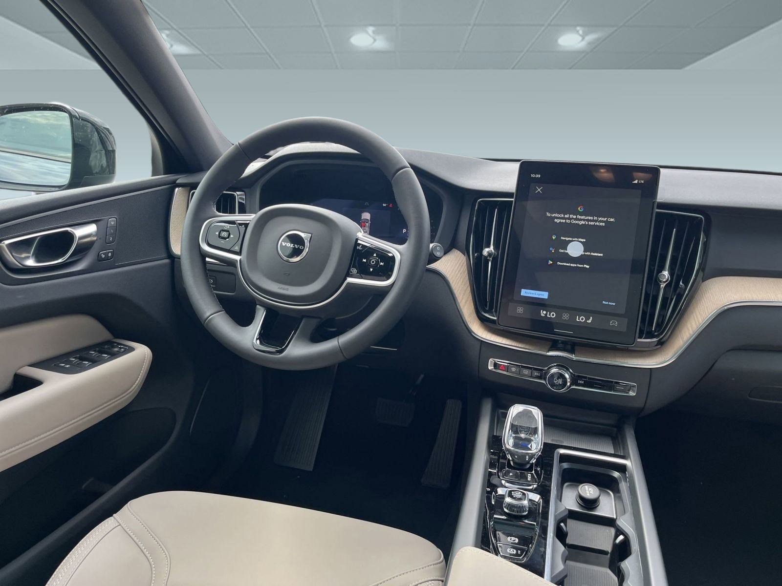 Used 2026 Volvo XC60 B5 Core w/ Climate Package image 28