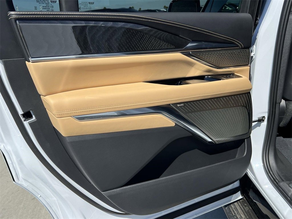 New 2026 Cadillac Escalade IQL Sport 2 image 27