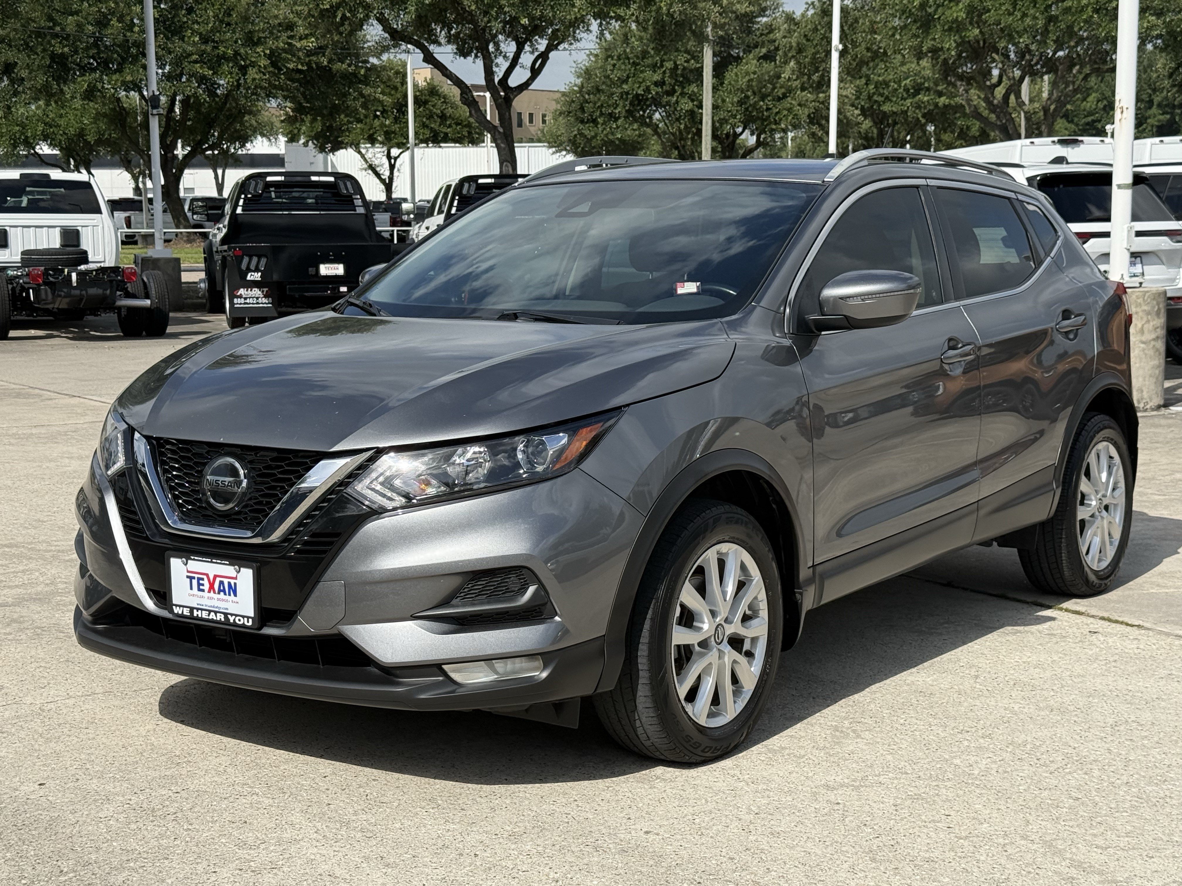 Used 2022 Nissan Rogue Sport SV FWD image 9