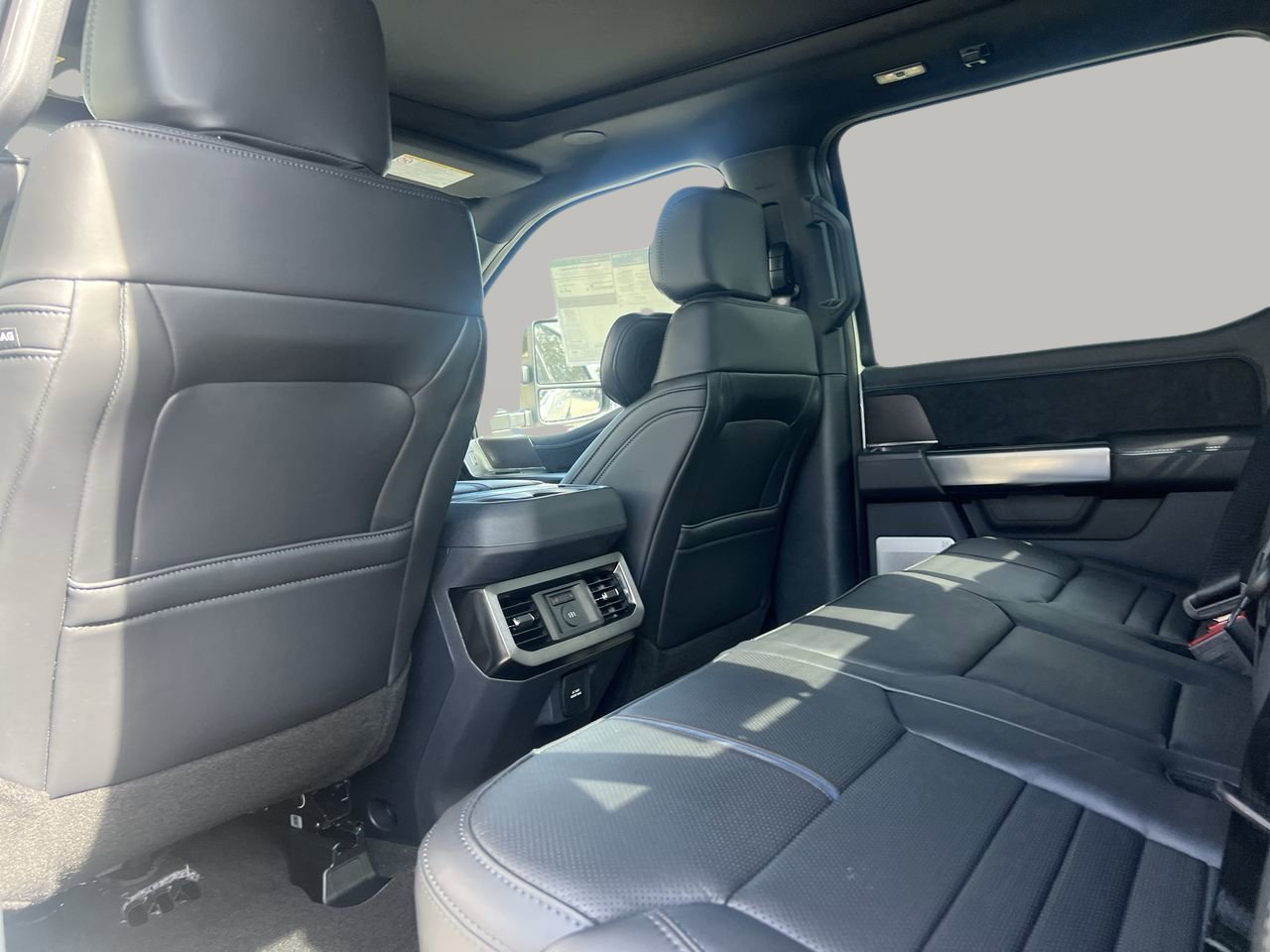 New 2026 Ford F250 Platinum w/ FX4 Off-Road Package image 16