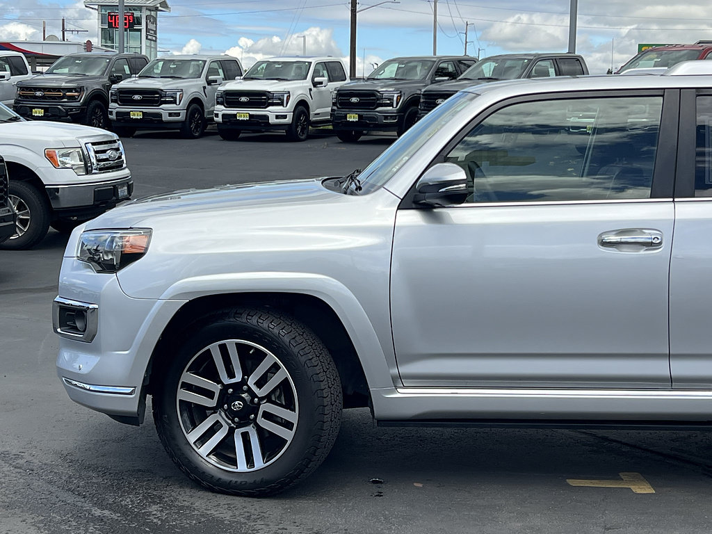 Used 2019 Toyota 4Runner Limited AWD/4WD image 12