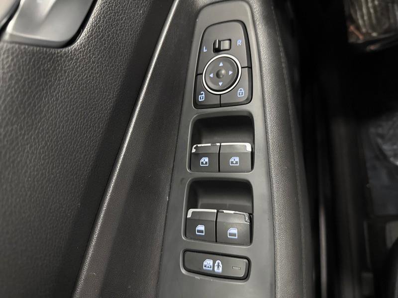 Used 2023 Hyundai Santa Fe SEL image 60