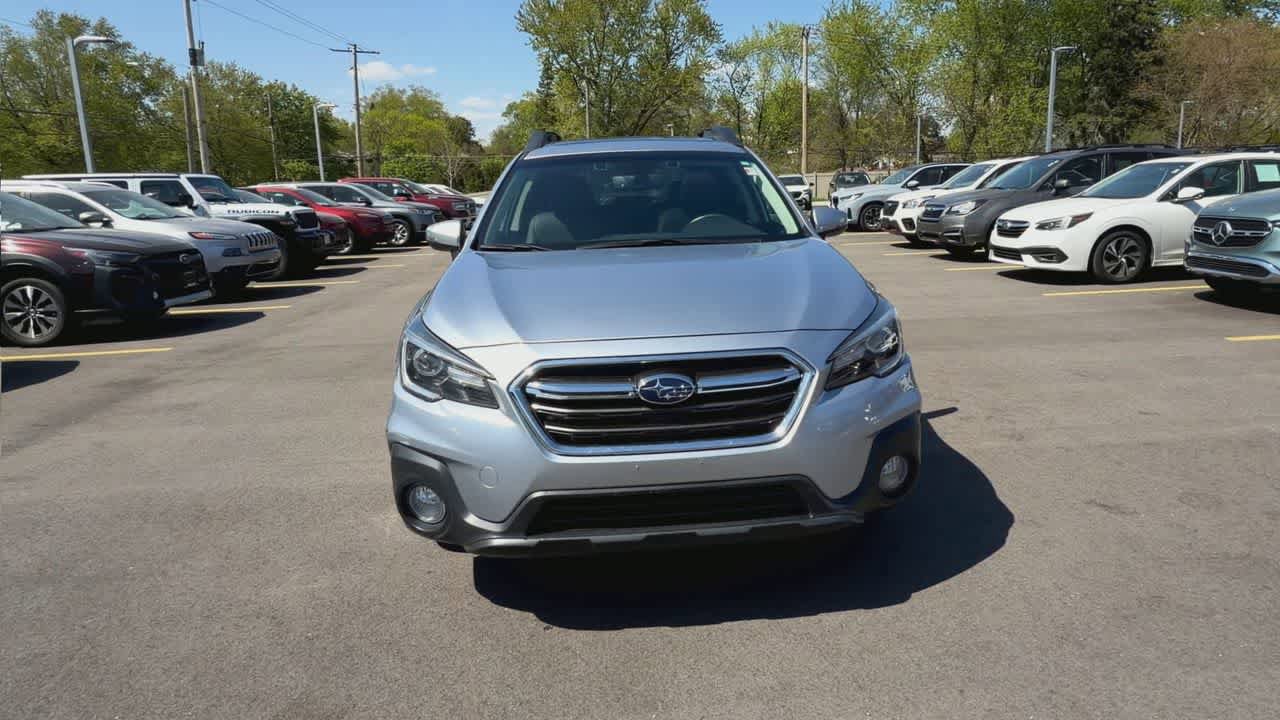 Used 2019 Subaru Outback 2.5i Limited AWD/4WD image 3