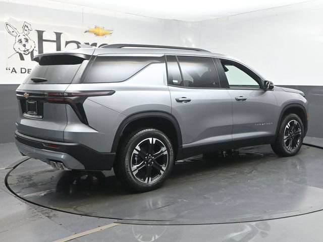 New 2027 Chevrolet Traverse LT w/ Sun and Wheel Package FWD image 29