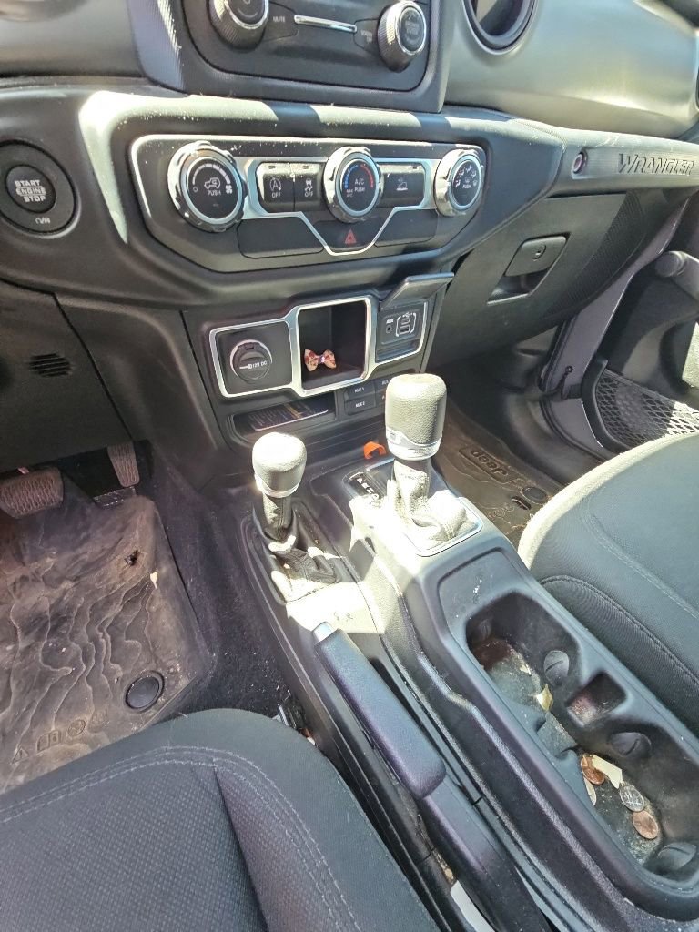 Used 2021 Jeep Wrangler Sport AWD/4WD image 10