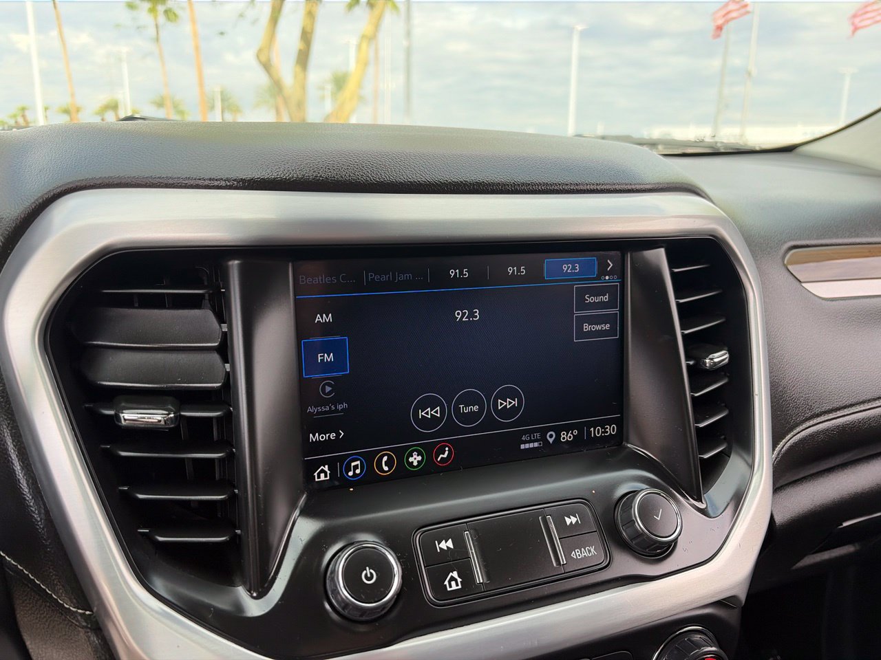 Used 2021 GMC Acadia SLE w/ Driver Convenience Package FWD image 26