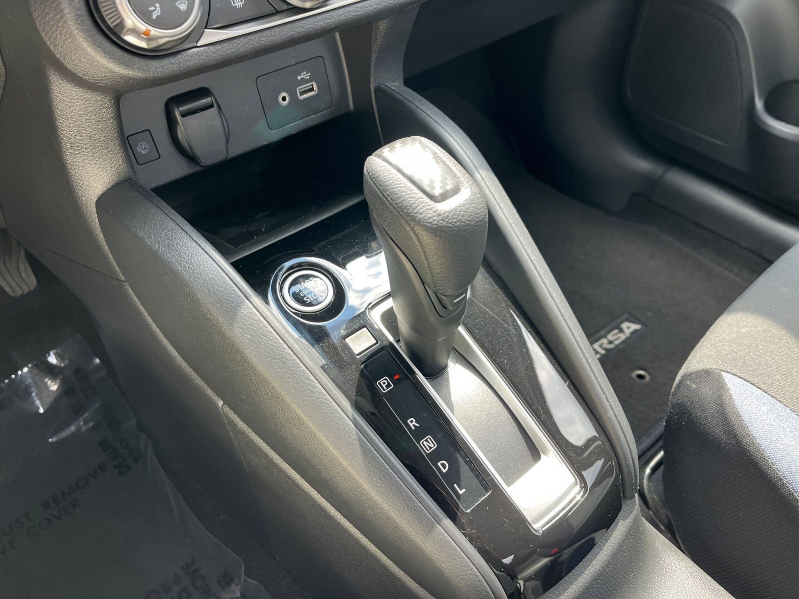 Used 2025 Nissan Versa SV FWD image 40