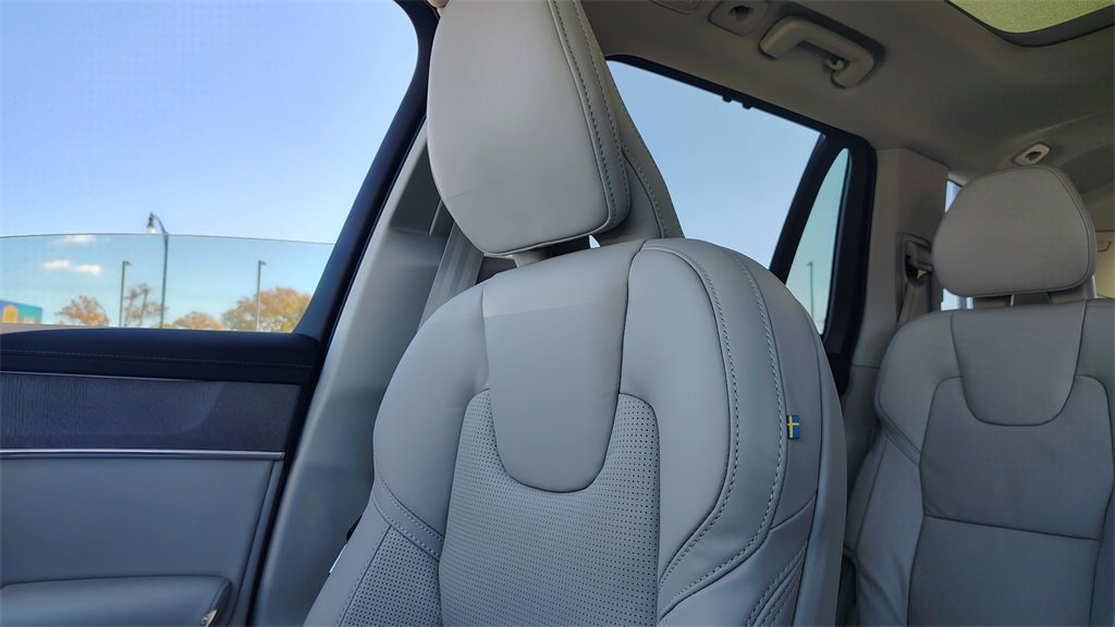 New 2026 Volvo XC90 B6 Ultra image 24