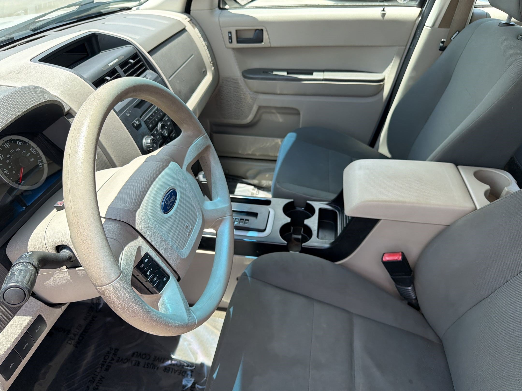 Used 2012 Ford Escape XLS FWD image 4