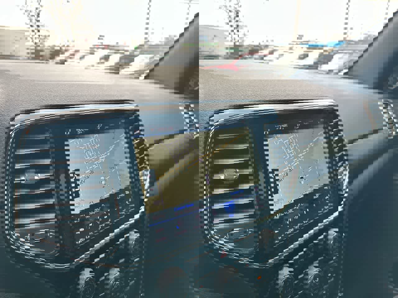 Used 2020 Jeep Grand Cherokee Altitude image 31