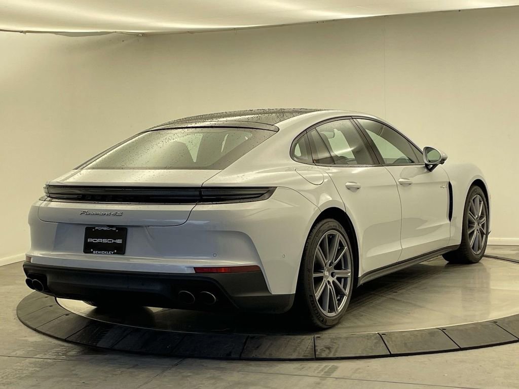 Certified 2025 Porsche Panamera 4S image 7
