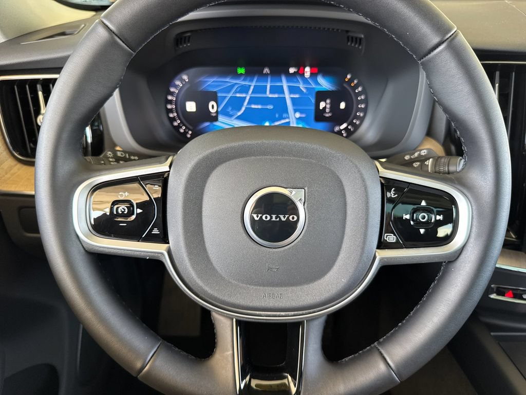 New 2026 Volvo XC60 B5 Core AWD/4WD image 23