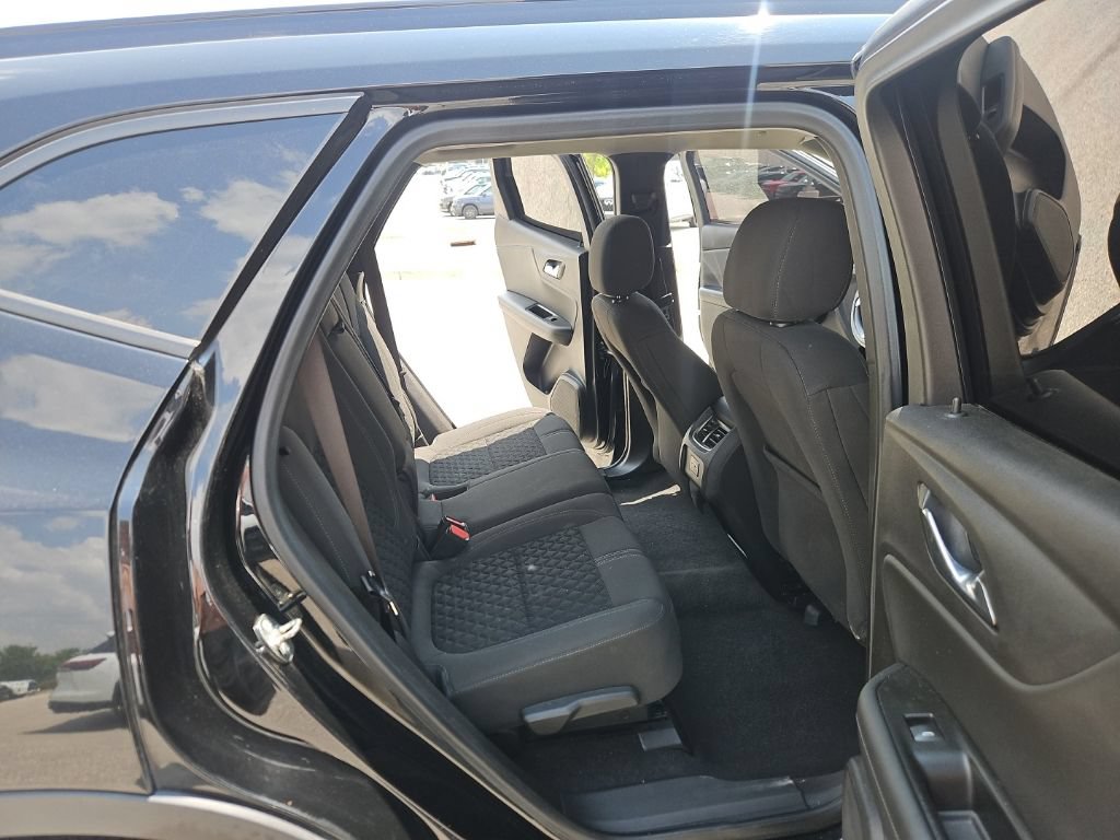 Used 2019 Chevrolet Blazer LT FWD image 18