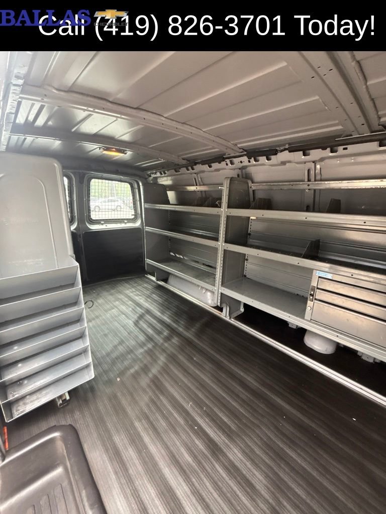 Used 2014 GMC Savana 2500 RWD image 16
