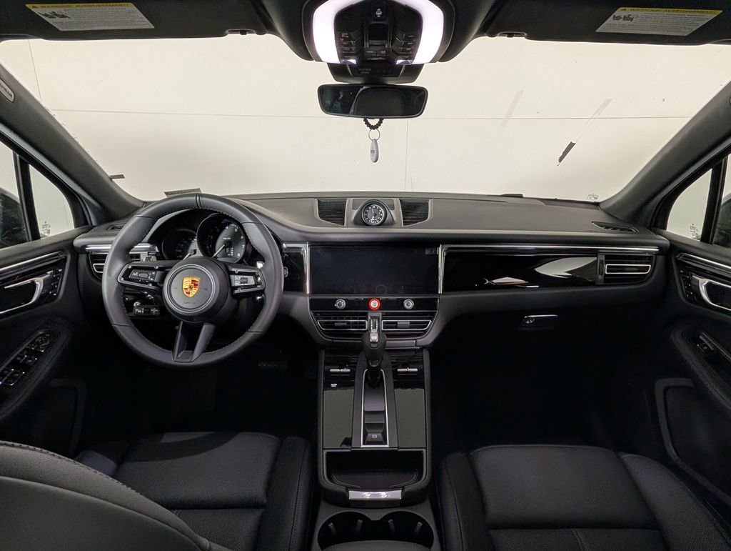 New 2026 Porsche Macan image 20