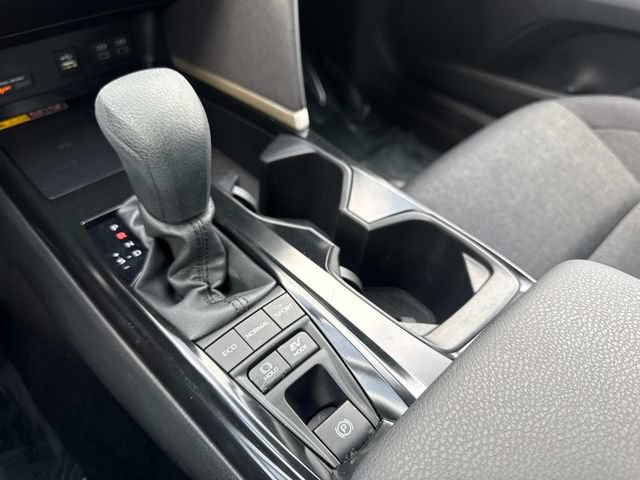 Used 2025 Toyota Camry LE w/ Convenience Package FWD image 31