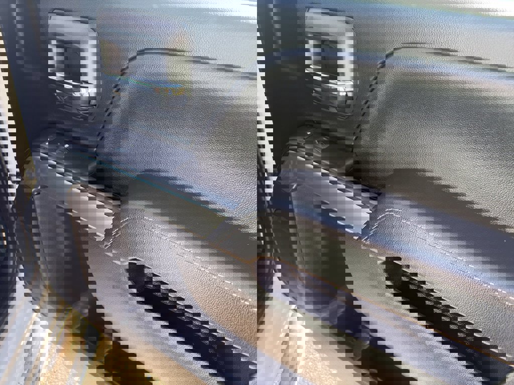 Used 2018 Chevrolet Silverado 1500 LT w/ All Star Edition image 22