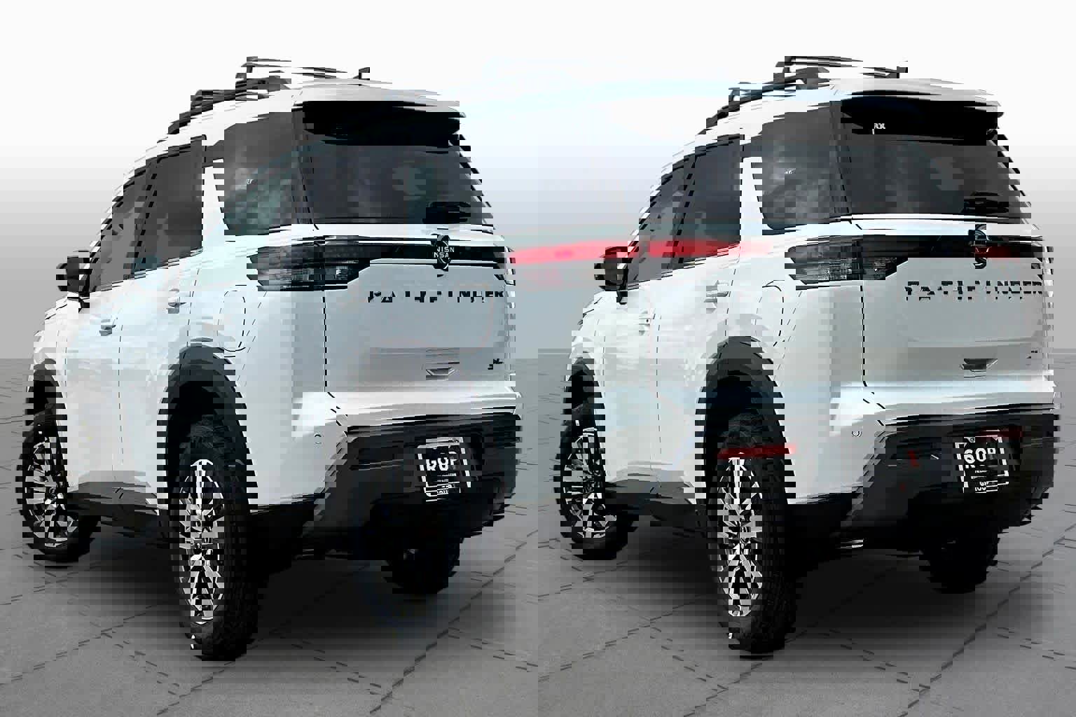 New 2026 Nissan Pathfinder SL image 7