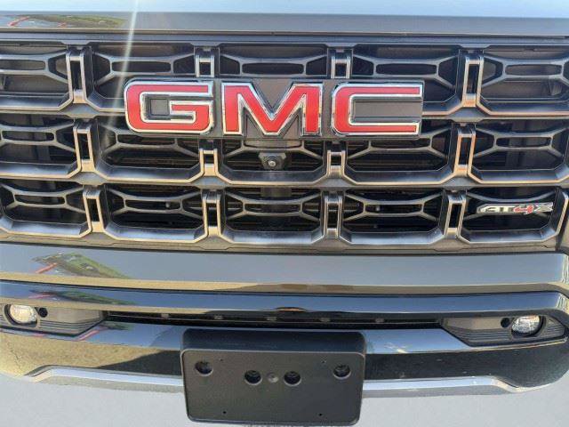 Used 2024 GMC Canyon AT4X AWD/4WD image 13