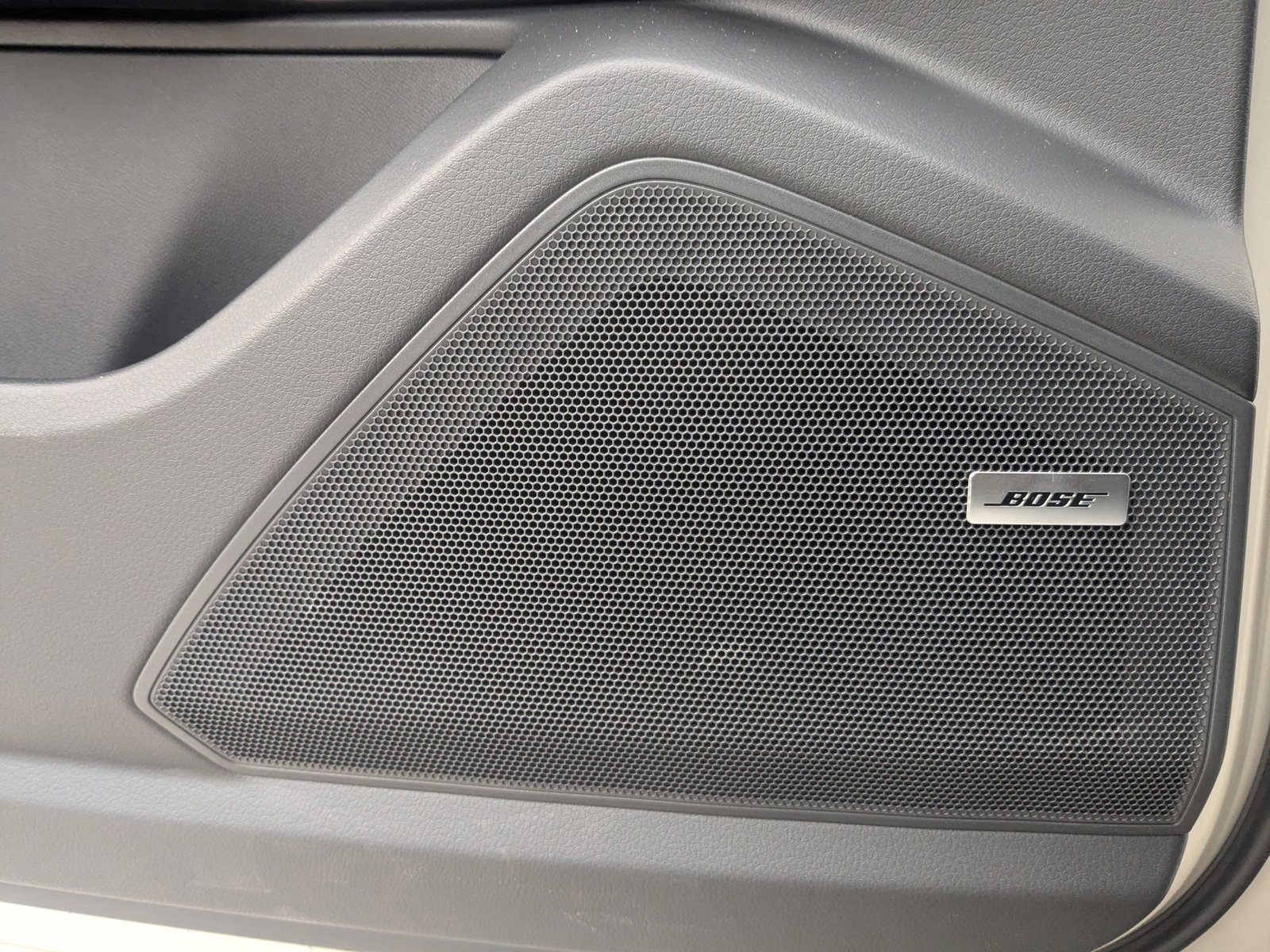 New 2026 Porsche Cayenne image 14