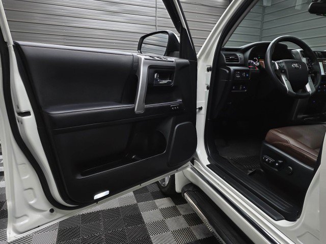 Used 2023 Toyota 4Runner Limited AWD/4WD image 36