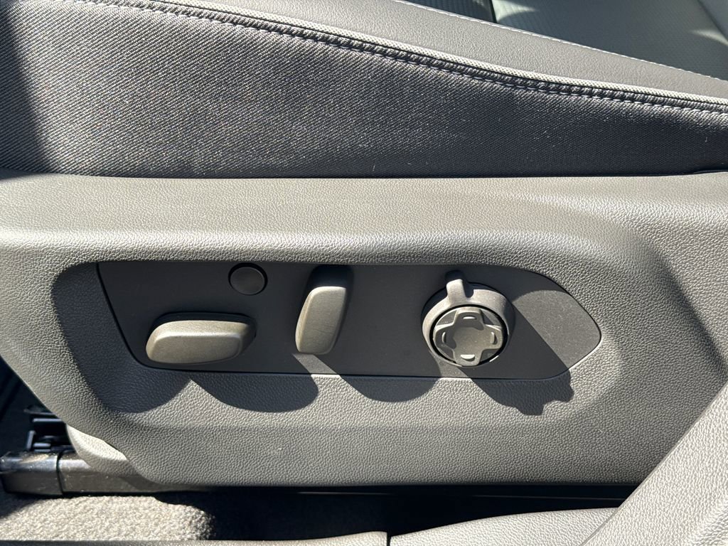 New 2026 Buick Envision Avenir image 18