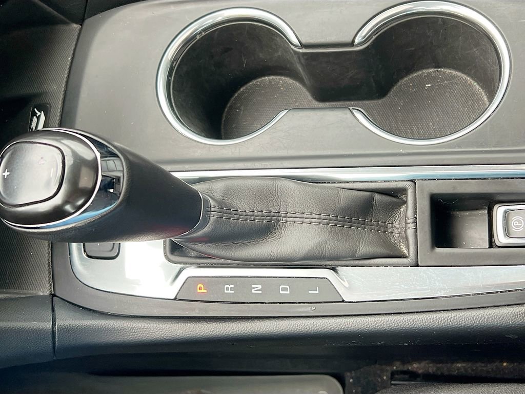 Used 2018 Chevrolet Equinox Premier FWD image 19