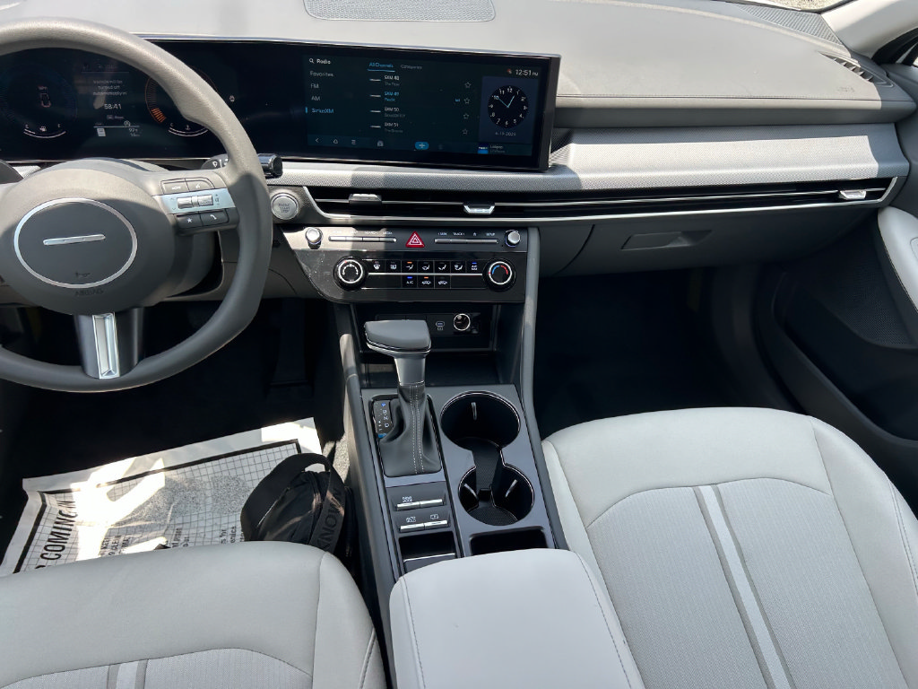 New 2026 Hyundai Sonata SE FWD image 17