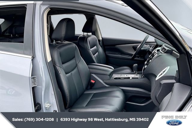 Used 2024 Nissan Murano SV w/ SV Midnight Edition Package image 6