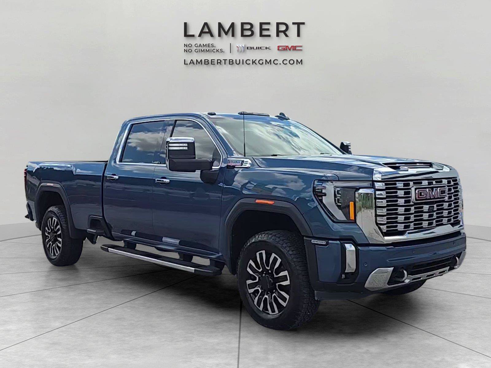Used 2024 GMC Sierra 2500 Denali AWD/4WD image 7
