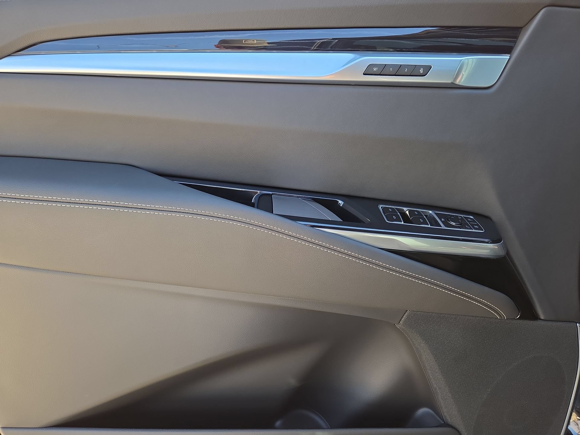 New 2026 Cadillac Escalade Sport w/ Touring Package AWD/4WD image 15