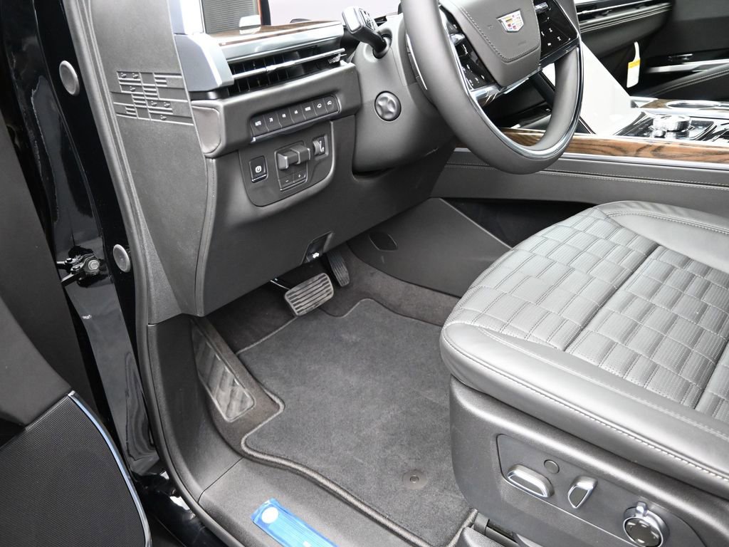 New 2026 Cadillac Escalade Platinum Sport image 9