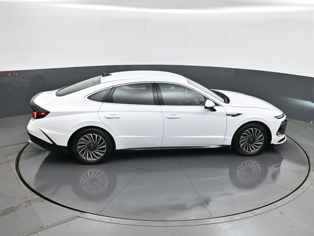 Certified 2025 Hyundai Sonata SEL image 16