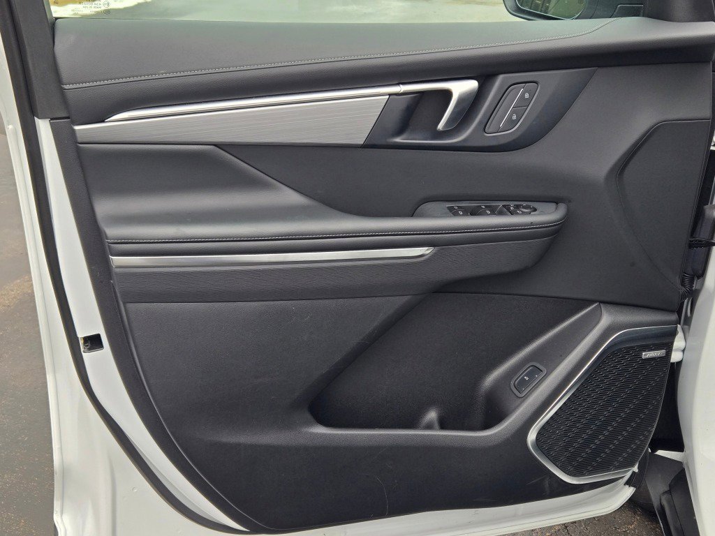 Certified 2025 Buick Enclave Preferred image 22