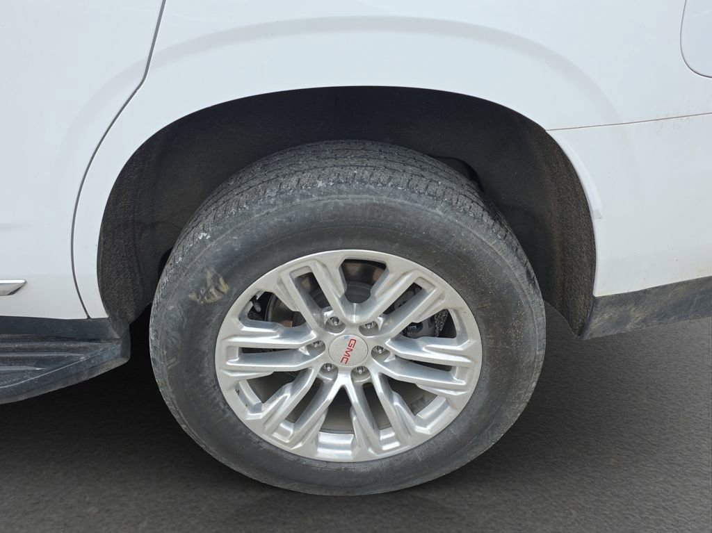 Used 2023 GMC Yukon SLT image 5