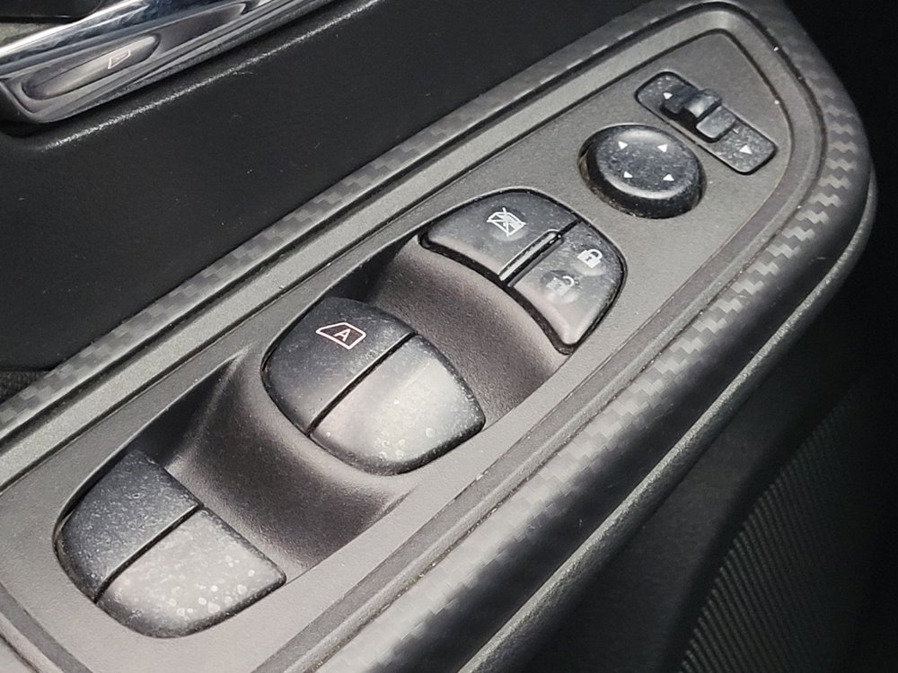 Used 2021 Nissan Versa SV FWD image 27