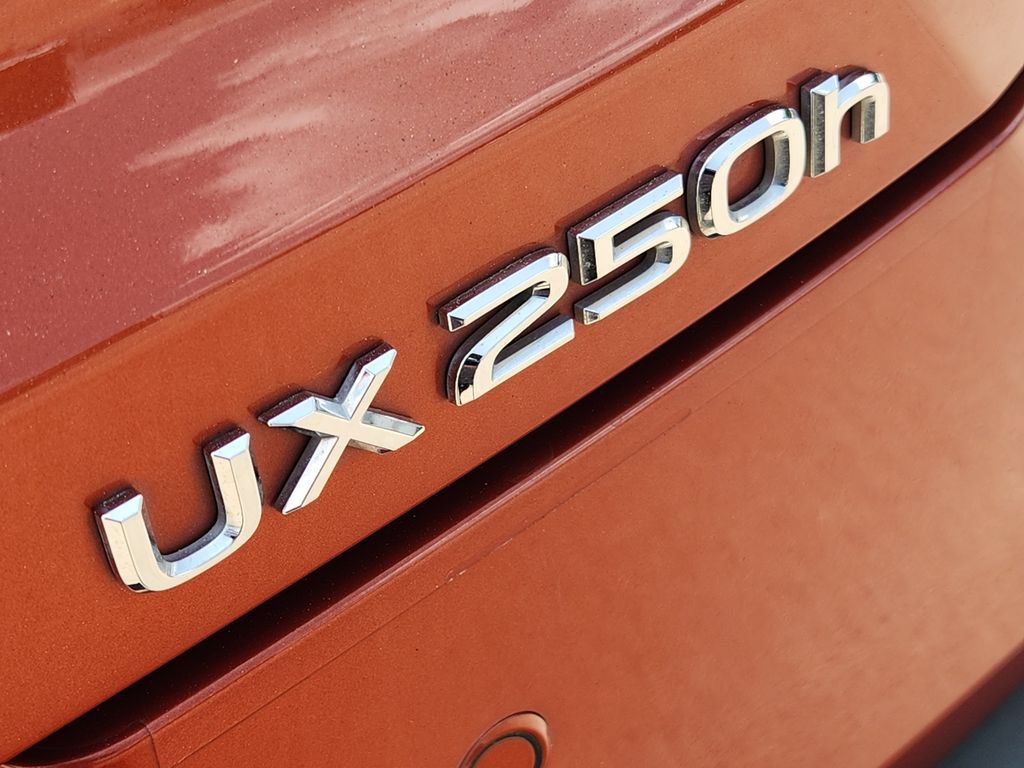 Certified 2023 Lexus UX 250h F Sport FWD image 12