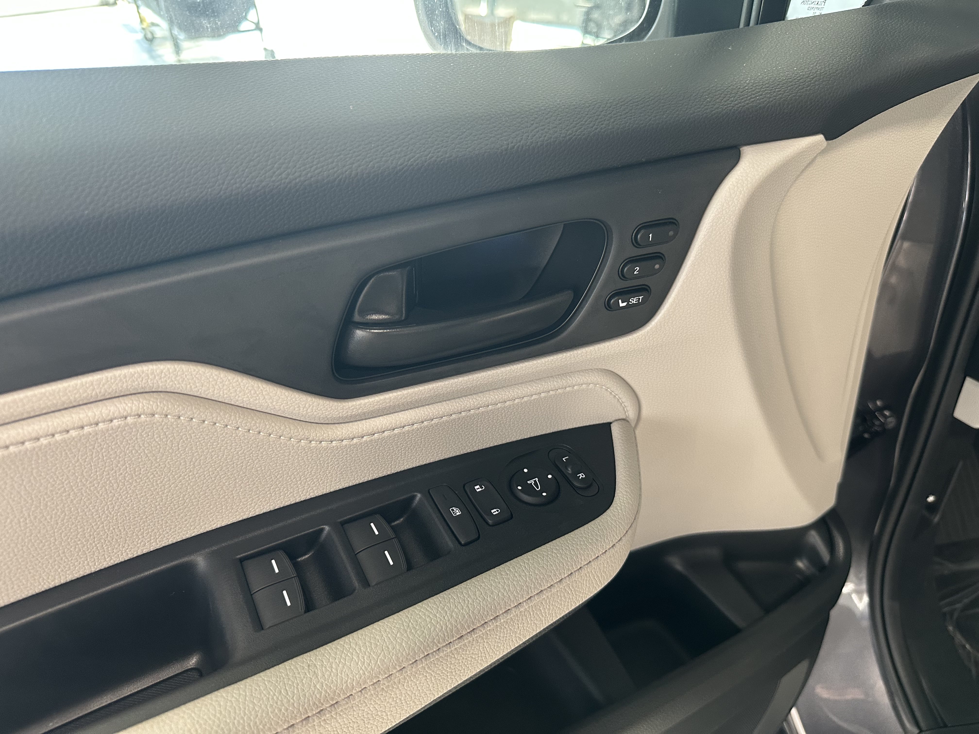 New 2026 Honda Odyssey EX-L image 23