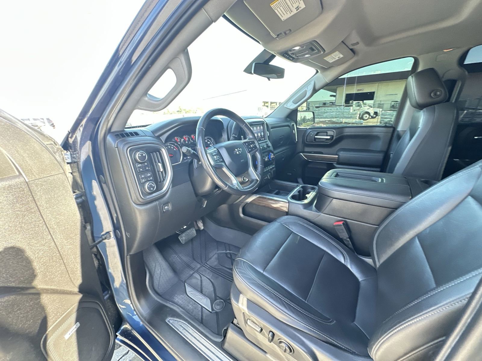 Used 2019 Chevrolet Silverado 1500 LT Trail Boss AWD/4WD image 10